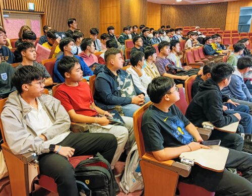 理化学理化学研究所生命機能科学研究センターでのセミナーの様子